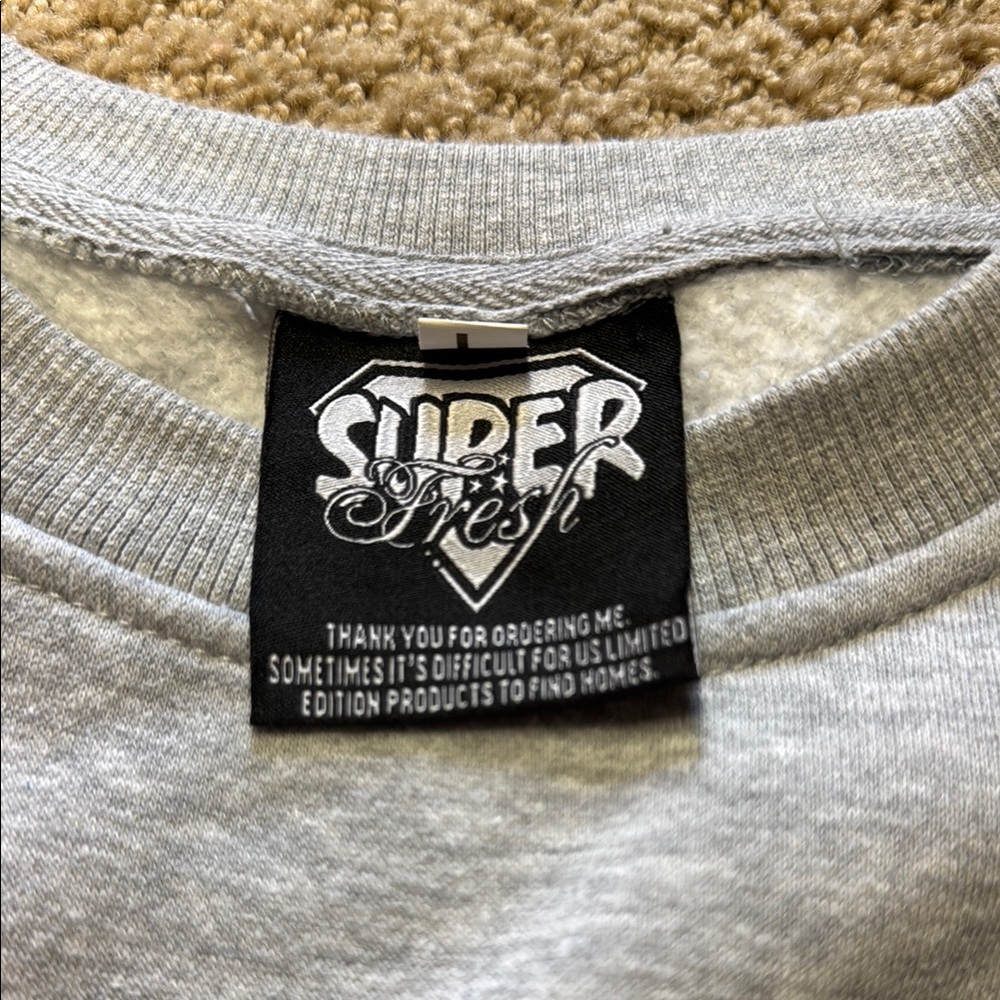 Superfresh Gray Crewneck Sweater - Picture 2 of 2